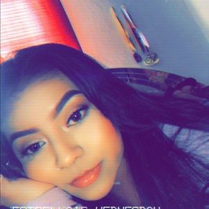 Meet your Posher, Estrella